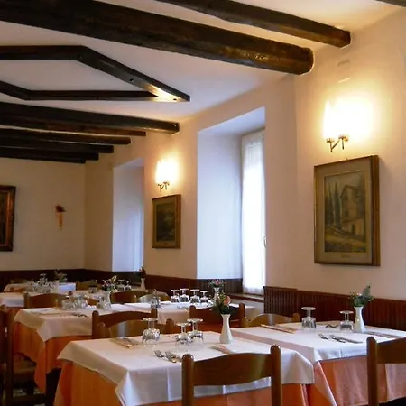 Hotel Rosa Carenno