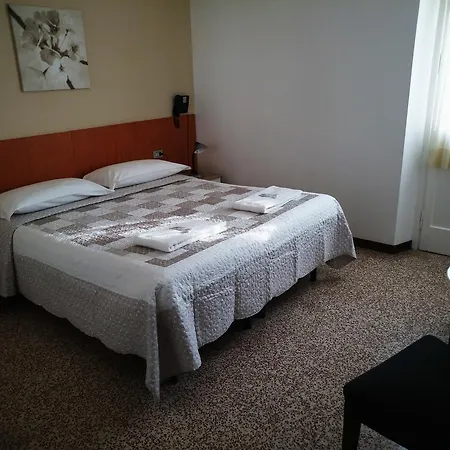 Hotel Rosa Carenno