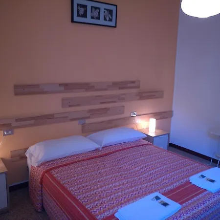 Hotel Rosa Carenno