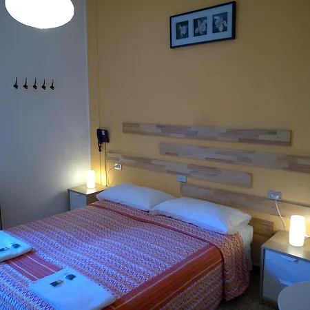 Hotel Rosa 2*